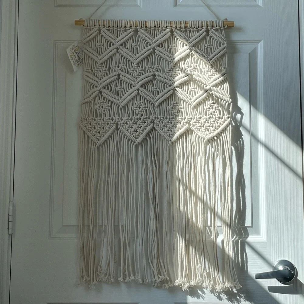 Elegant Cream Macrame Wall Hanging